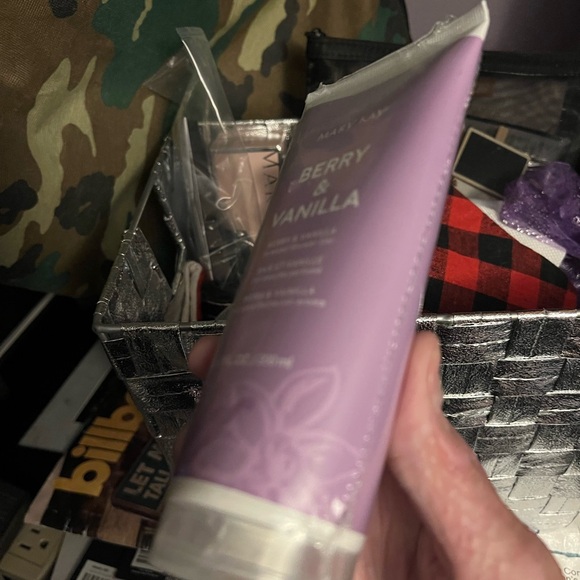 Berry Vanilla Lotion - Picture 2 of 2